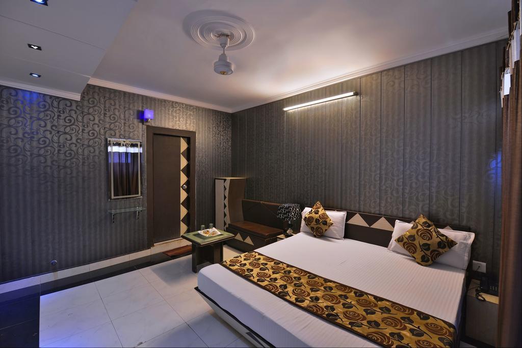Hotel New Mg Residency Amritsar Exterior photo